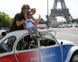 Tour de Paris en 2CV Tour de Paris en 2CV